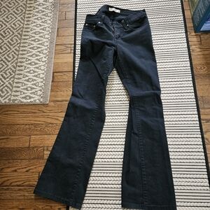 Black Levi's boot cut medium rise 6M